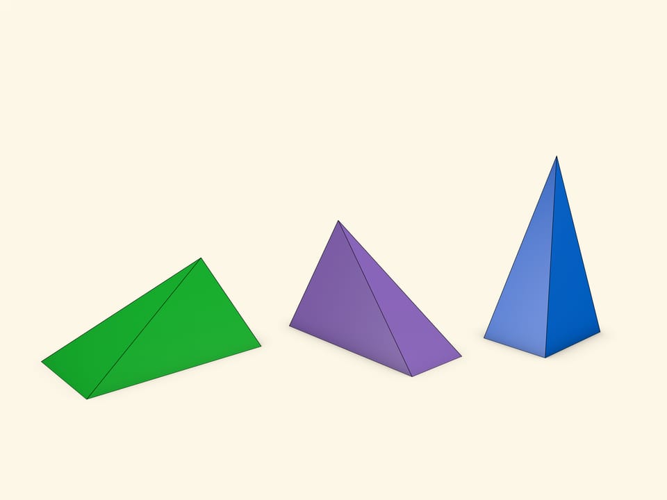 Разбиение прямоугольного параллелепипеда на три равновеликие пирамиды