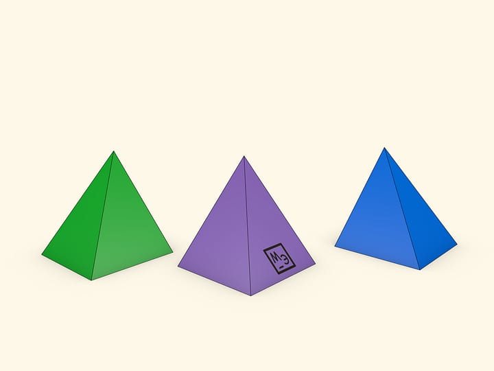 Три равновеликие пирамиды